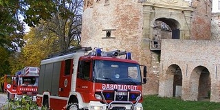 Tűzoltásból és életmentésből vizsgáztak a lánglovagok