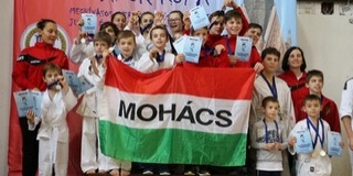 Harminchét érmet hoztak haza az MTE karatésai Harminchét érmet hoztak haza az MTE karatésai
