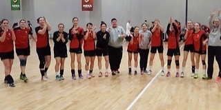 Bozsovics és Zsolt vezérletével verték el az akadémistákat a mohácsi lányok Bozsovics és Zsolt vezérletével verték el az akadémistákat a mohácsi lányok