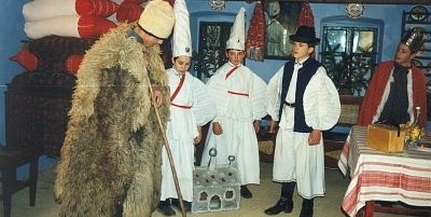 Házhoz viszik a betlehemes játékot a cserkészek Házhoz viszik a betlehemes játékot a cserkészek