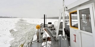 Áttörték a torlaszt a magyar hajók a Dunán, most Belgrád térségébe vezényelték őket - Videó!