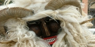 Busómaszkot sorsolnak ki jutalmul a véradók között