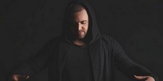 Bahlzack, azaz Koleszár Ákos lett az év zenei producere 2016-ban - Videó! Bahlzack, azaz Koleszár Ákos lett az év zenei producere 2016-ban - Videó!