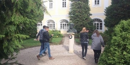 A legújabb kihívásokra is válaszoltak a Mohácsi Kisfaludy Károly Gimnáziumban A legújabb kihívásokra is válaszoltak a Mohácsi Kisfaludy Károly Gimnáziumban