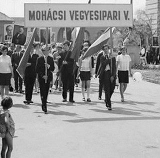 Így ünnepelték Mohácson az elmúlt évtizedekben május elsejét - Tunás mozija