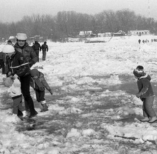 Peregnek a képek, merengünk a múltak ütemén: ilyen volt Mohács a '80-as években