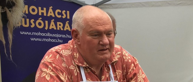 Mindössze jó hal, paprika, hagyma és só kell a halászléhez, vallja a hírneves halfőző, Barics Zsolt Mindössze jó hal, paprika, hagyma és só kell a halászléhez, vallja a hírneves halfőző, Barics Zsolt