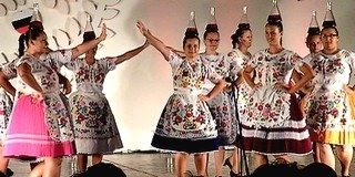 Mohácsi, pélmonostori, újvidéki táncosokat is láthatunk Mohácsi, pélmonostori, újvidéki táncosokat is láthatunk