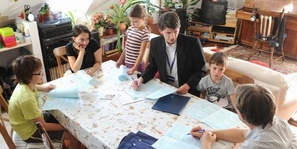 Mohácson is kopogtatnak a kérdezőbiztosok, ötezer forintos utalvány jár a válaszadóknak