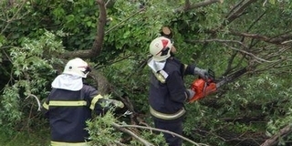 Aki tűzoltó lenne, most itt az alkalom: jelentkezőket várnak a katasztrófavédők