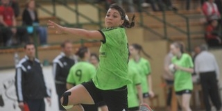 Nehezen indult, de sima lett a vége! Idegenben győztek a mohácsi kézis lányok