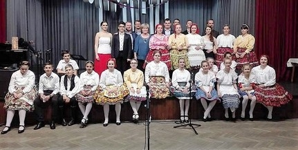 Több százezres támogatást kap a Schneider Lajos Népdalkör Több százezres támogatást kap a Schneider Lajos Népdalkör