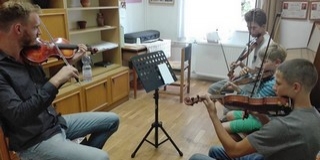 Adventi nyílt napon pillanthatunk be kedden a Schneider Iskola világába