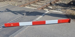 Letörte a szentlőrinci sorompót, majd folytatta útját