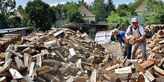 Még egyszer a téli rezsicsökkentésről: a fával, szénnel fűtők október 15-ig jelentkezhetnek