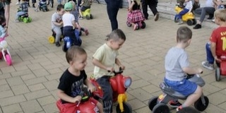 Most a kicsiken lesz a világ szeme: szomban jön a 4. Játékmotoros Találkozó Most a kicsiken lesz a világ szeme: szomban jön a 4. Játékmotoros Találkozó