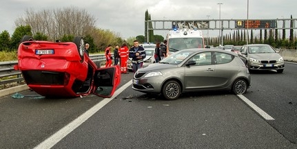 Több balesethez is riasztották hétvégén a tűzoltókat Több balesethez is riasztották hétvégén a tűzoltókat