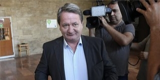 Tagadta bűnösségét KGBéla, a kémkedéssel vádolt EP-képviselő