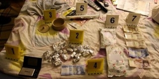 Drogfogással zárták az estét a pécsi zsaruk