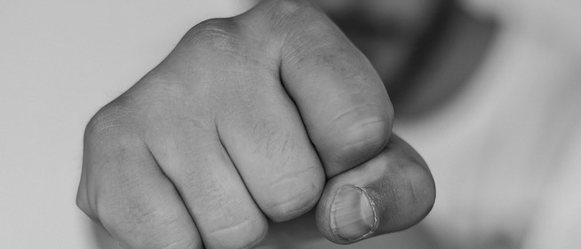 Aki szembejött, összeverte, kirabolta a pécsi banda, fegyházbüntetést kaptak Aki szembejött, összeverte, kirabolta a pécsi banda, fegyházbüntetést kaptak