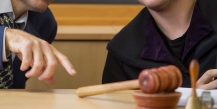 Öt évre ítélték a pécsi táskarabló fiatalt Öt évre ítélték a pécsi táskarabló fiatalt