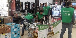 284 tonna tartós élelmiszert gyűjtöttek hétvégén