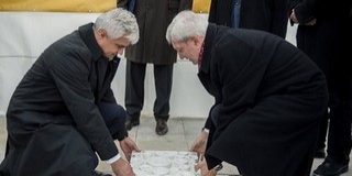 Letették a pécsi orvoskar új oktatási és kutatási épületének alapkövét