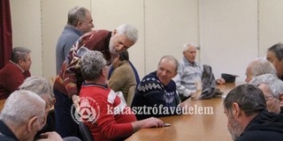 A pécsi laktanyában találkoztak a nyugdíjas tűzoltók