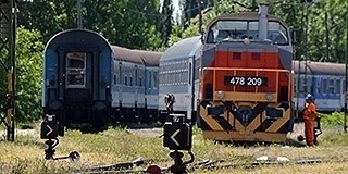 Utasokat ejtett túszul a MÁV, nem sokon múlott a baleset Szentlőrincen