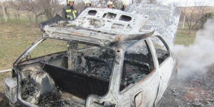 Kigyulladt és porig égett egy kocsi Szigetváron