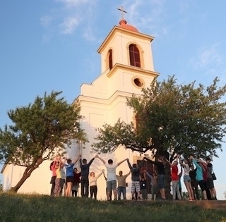 Kedden kiderül, a pécsi havi-hegyi mandulafa lesz-e a győztes - Pikniket szerveznek a helyszínre Kedden kiderül, a pécsi havi-hegyi mandulafa lesz-e a győztes - Pikniket szerveznek a helyszínre