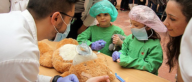 Minden plüssállatot meggyógyítanak a Teddy Maci Kórház családi napján