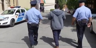Lecsukták a magát E.ON-ellenőrnek kiadó férfit Lecsukták a magát E.ON-ellenőrnek kiadó férfit