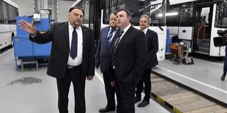 Hat év alatt hatezer buszt cserélnek modernre