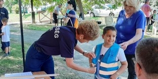 Mecsekpölöskén falunapoztak a komlói rendőrök