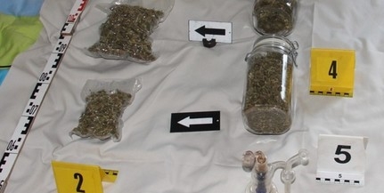 Megint lebukott egy drogos Baranyában, több mint fél kilogramm cuccot találtak nála Megint lebukott egy drogos Baranyában, több mint fél kilogramm cuccot találtak nála