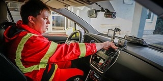 Betegszállítók vágtatnak át a városon - Csak megkülönböztető jelzéssel jár előny Betegszállítók vágtatnak át a városon - Csak megkülönböztető jelzéssel jár előny
