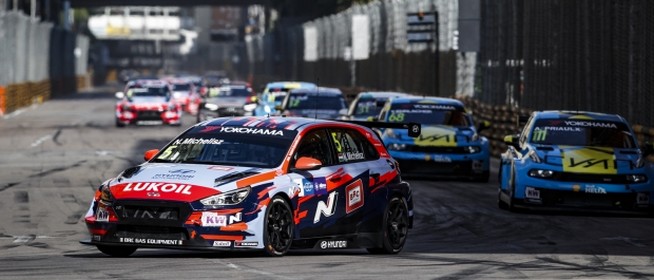 Egyre közelebb kerül a világbajnoki címhez a himesházai pilóta, Michelisz Norbert Egyre közelebb kerül a világbajnoki címhez a himesházai pilóta, Michelisz Norbert