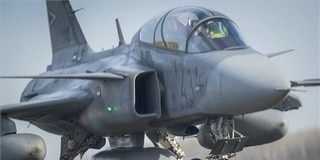 Visszatértek a megújult kecskeméti bázisra a Gripenek