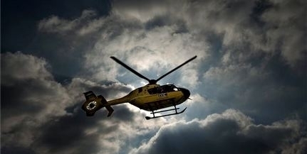 Két autó ütközött Baranyában, mentőhelikopter érkezett Két autó ütközött Baranyában, mentőhelikopter érkezett