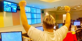 Születésnapján segített világra egy csecsemőt a mentésirányító