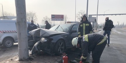 Három balesethez is vonulniuk kellett a tűzoltóknak Három balesethez is vonulniuk kellett a tűzoltóknak