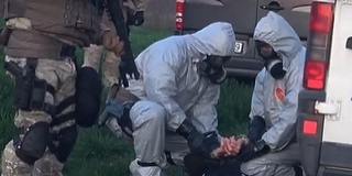 Lőfegyver miatt vonultak ki a kommandósok egy baranyai férfihoz, mást is találtak - Videó!