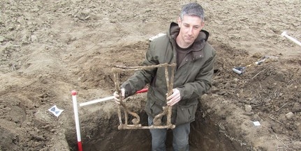 Ritka, római kori összecsukható vasszék került elő egy Bóly környéki ásatáson