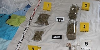 Több mint fél kilogramm füvet találtak a zsaruk Görcsönyben