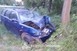 Fának csapódott egy autó a 6-os főúton
