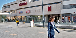 Lehúzta a rolót a Konzumban az élelmiszer-áruház, hónapok múlva vásárolhatunk ott újra