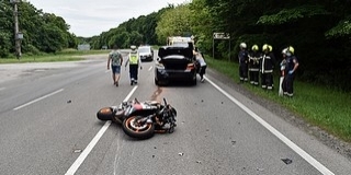 Lecsukták a kokainnal a hátizsákjában balesetező motorost