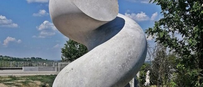 Ismét látható Bocz Gyula korábban több darabra tört alkotása a Nagyharsányi Szoborparkban Ismét látható Bocz Gyula korábban több darabra tört alkotása a Nagyharsányi Szoborparkban