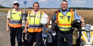 Motoros polgárőrök is vigyázzák a rendet Baranyában Motoros polgárőrök is vigyázzák a rendet Baranyában